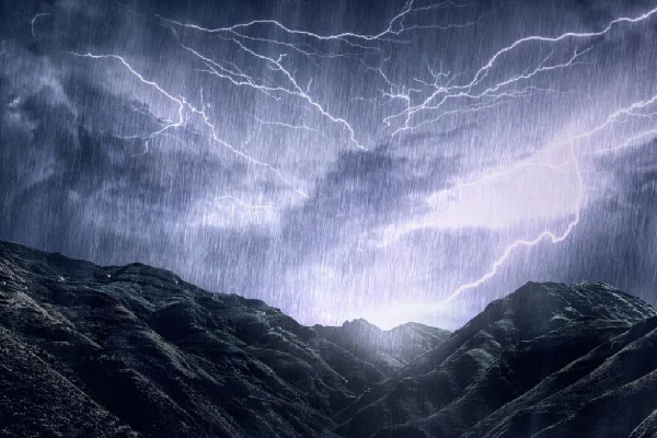 暴雨預警:10省區市將現大到暴雨 暴雨的降水量是多少毫米